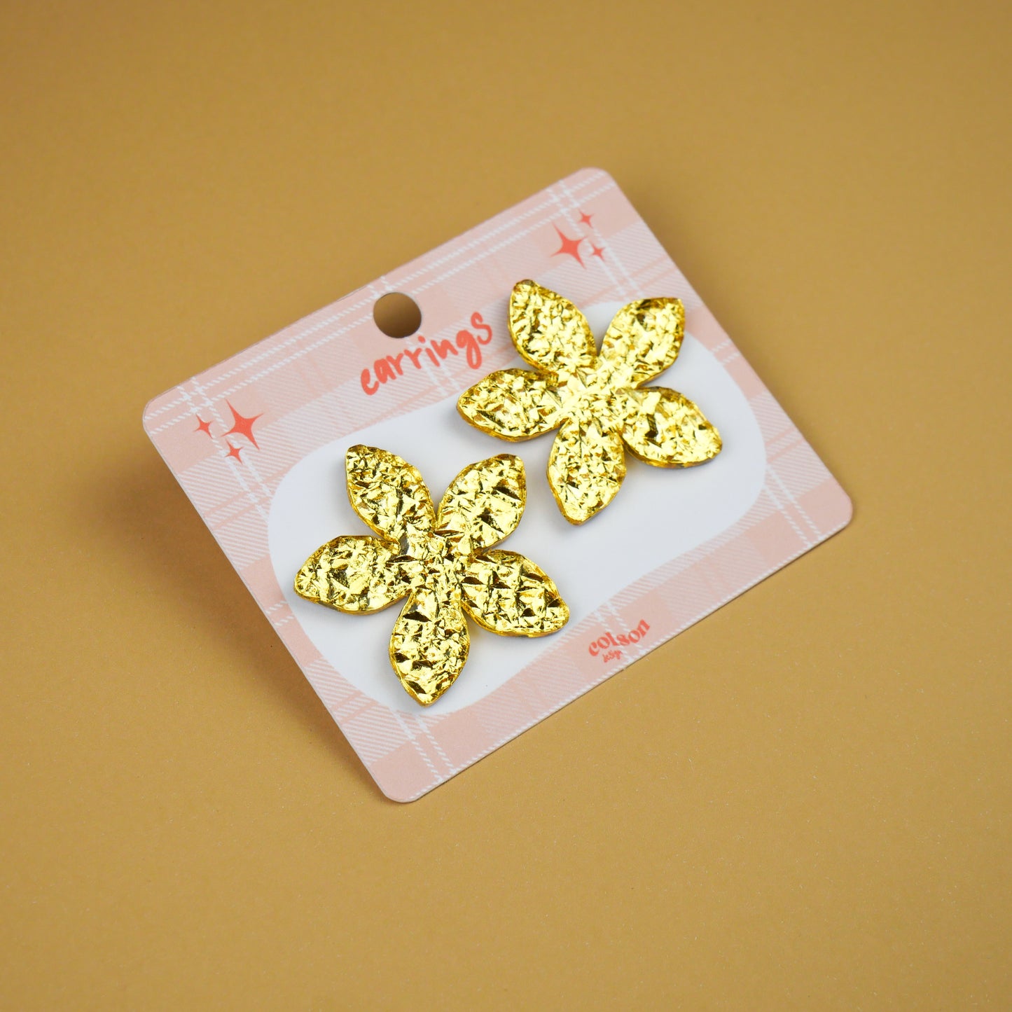 FLOWER STUDS - gold texture