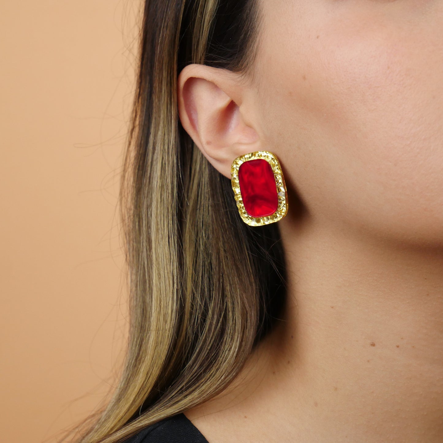 ANTIQUE STUDS - red marble