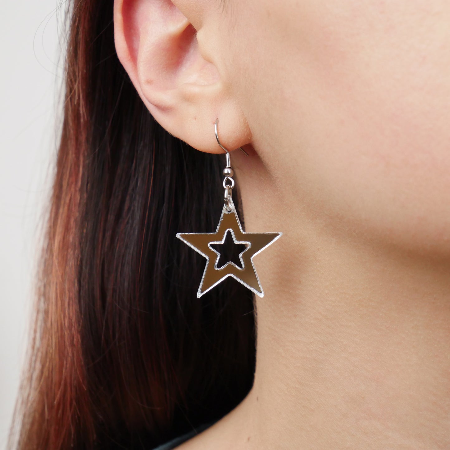 FAMOUS - gold or silver