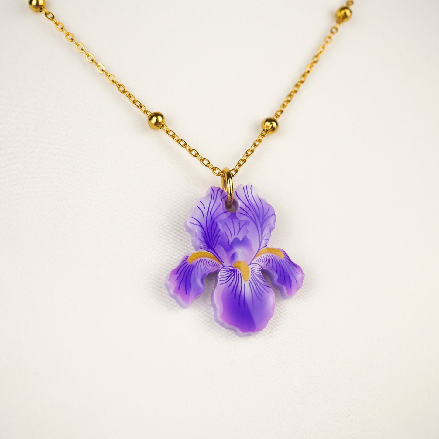 WILD IRIS - small chain necklace