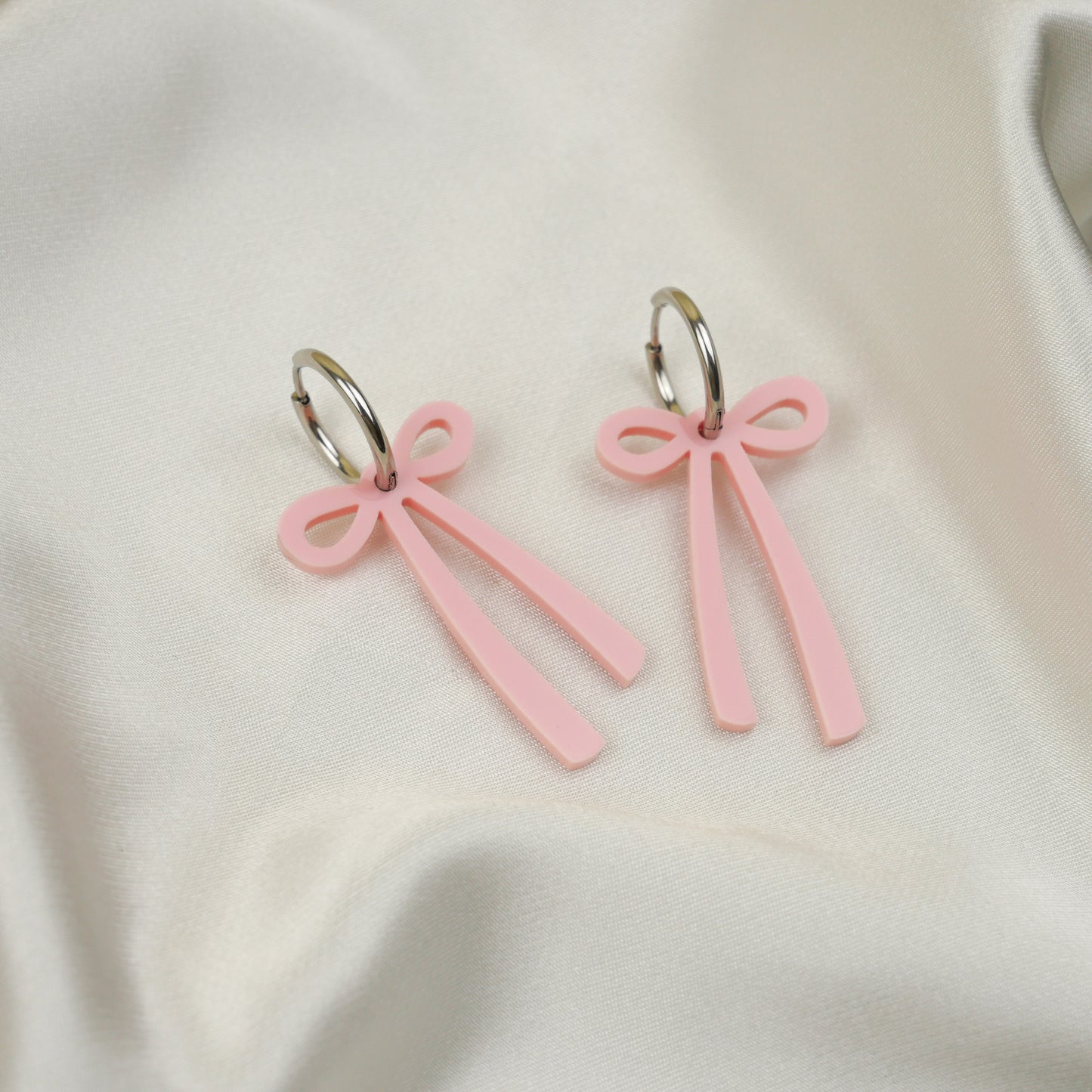 LILY'S BOW - pale pink