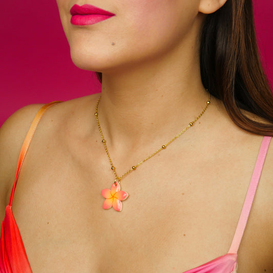 LITTLE PLUMERIA necklace - fiery orange