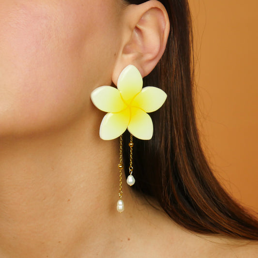 BOLD PLUMERIA - butter yellow