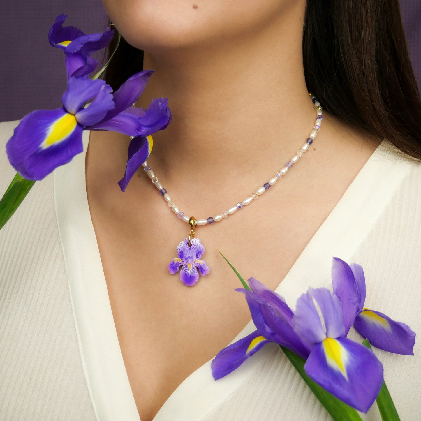 BELLE IRIS - petit collier de perles