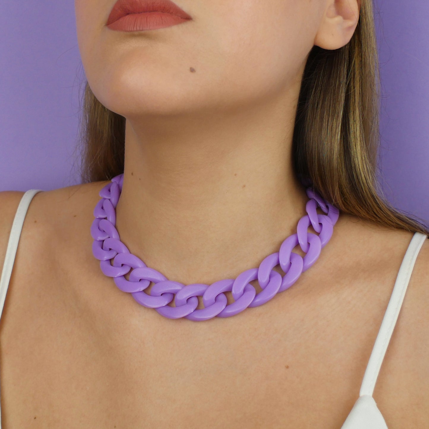 ACRYLIC CHAIN NECKLACE - purple