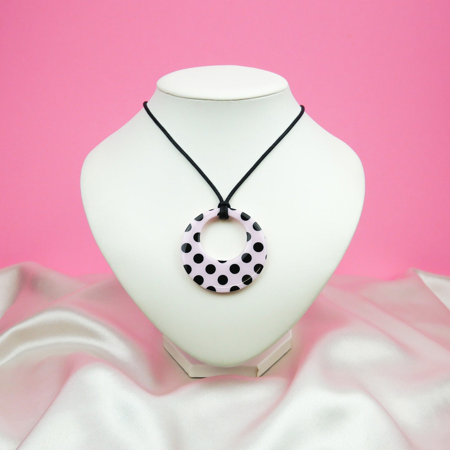 ROUND PENDANT necklace - pink polka dot