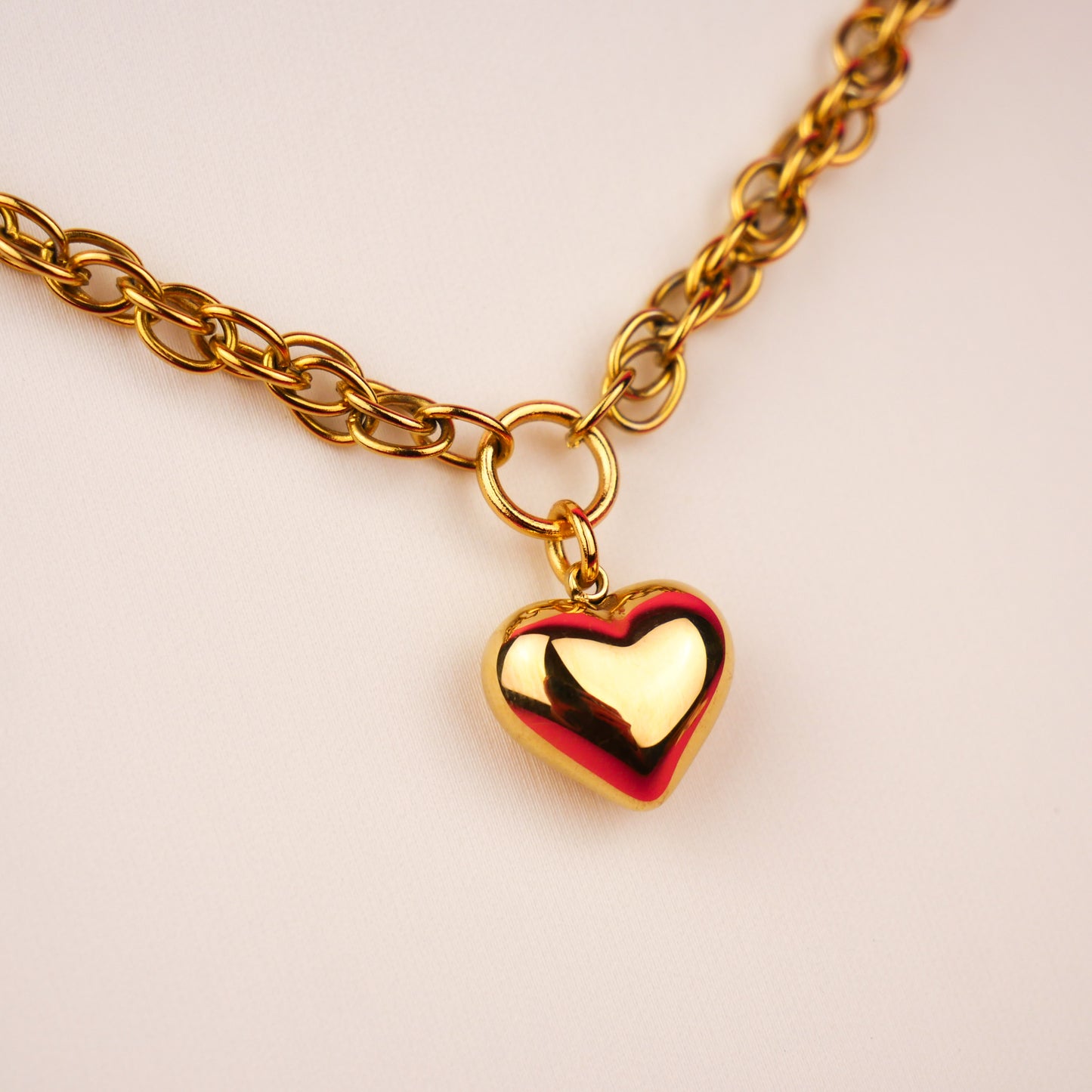 SWEETHEART - gold necklace