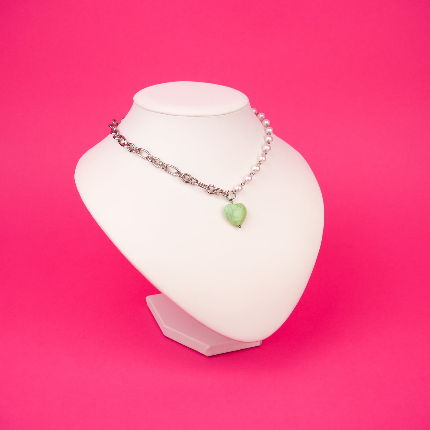 GREEN HEART - necklace (gold or silver)