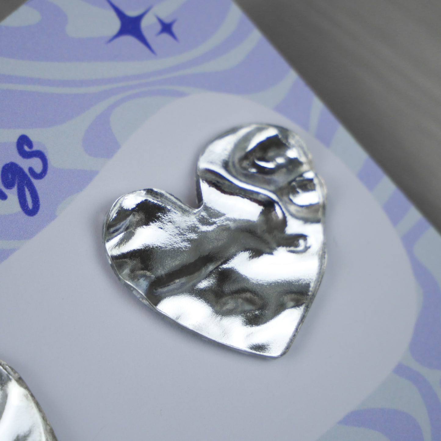 HEART STUD - textured silver