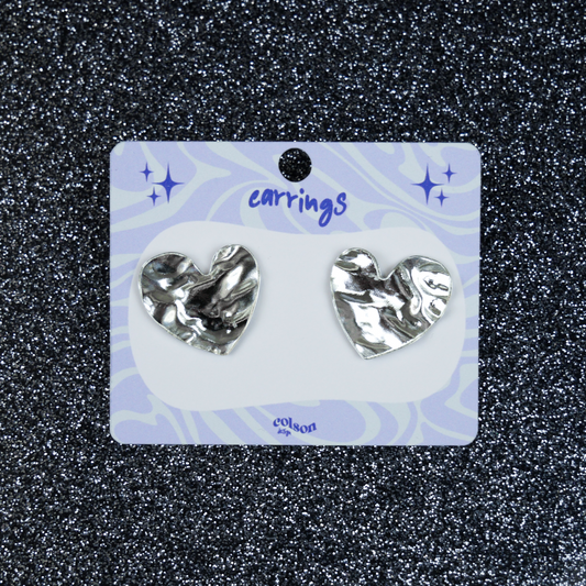 MELTED HEART STUD - textured silver
