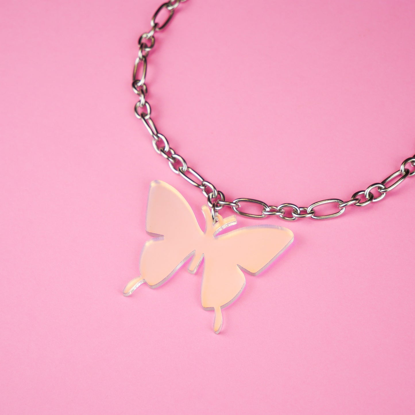 BUTTERFLY NECKLACE - iridescent