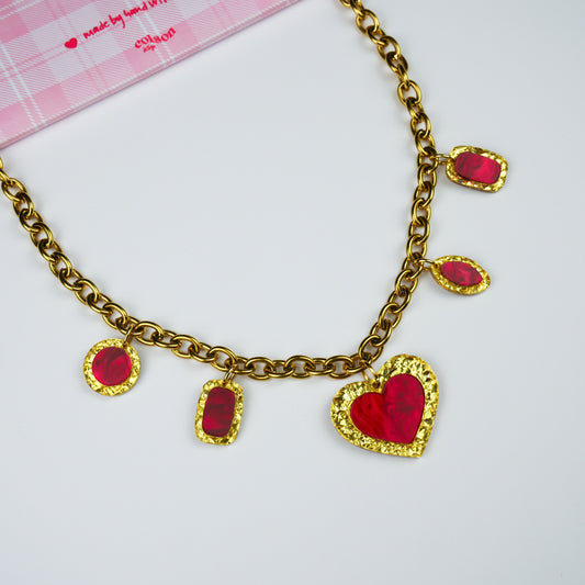 ANTIQUE TRINKET NECKLACE - red marble