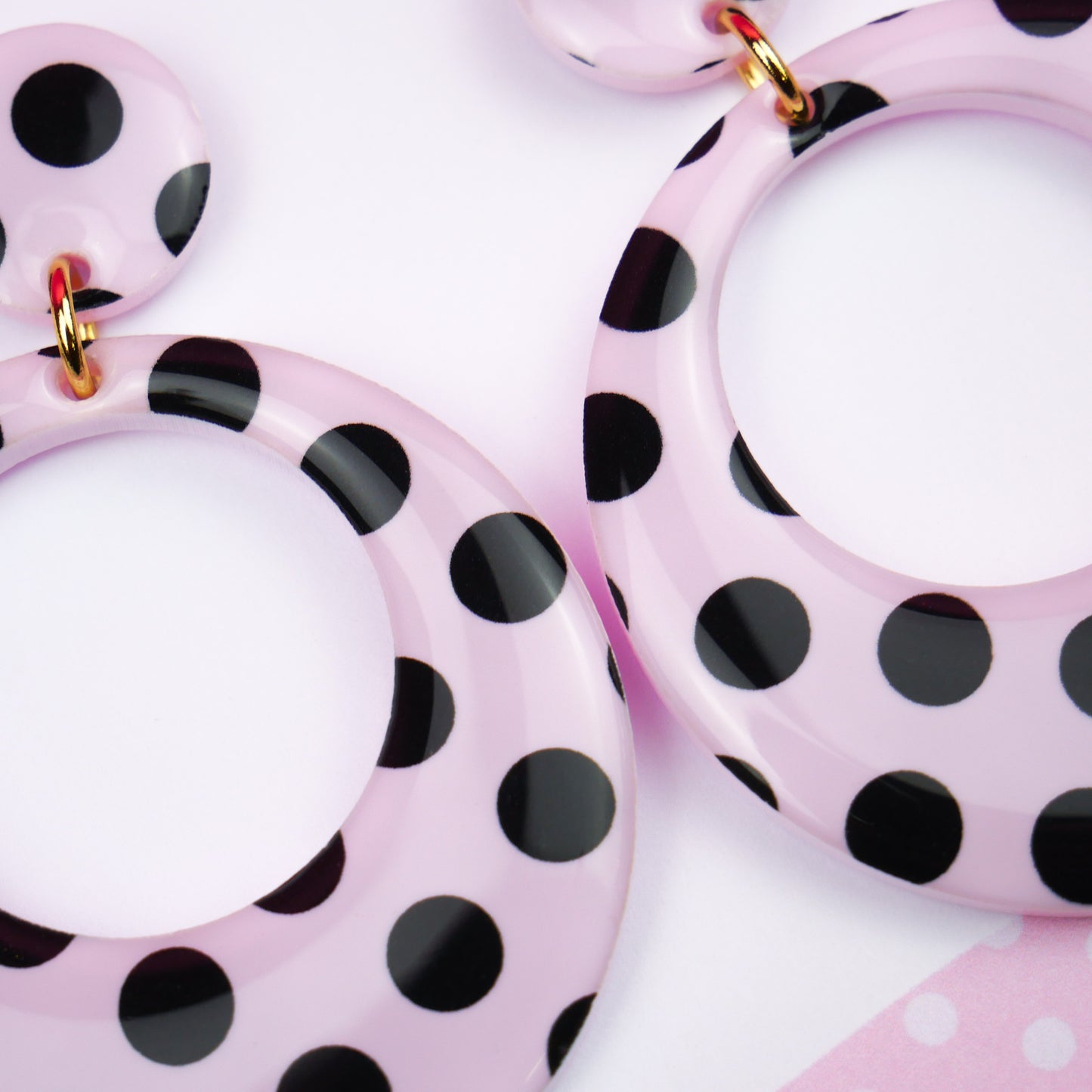 ROUND HOOPS - pink polka dot