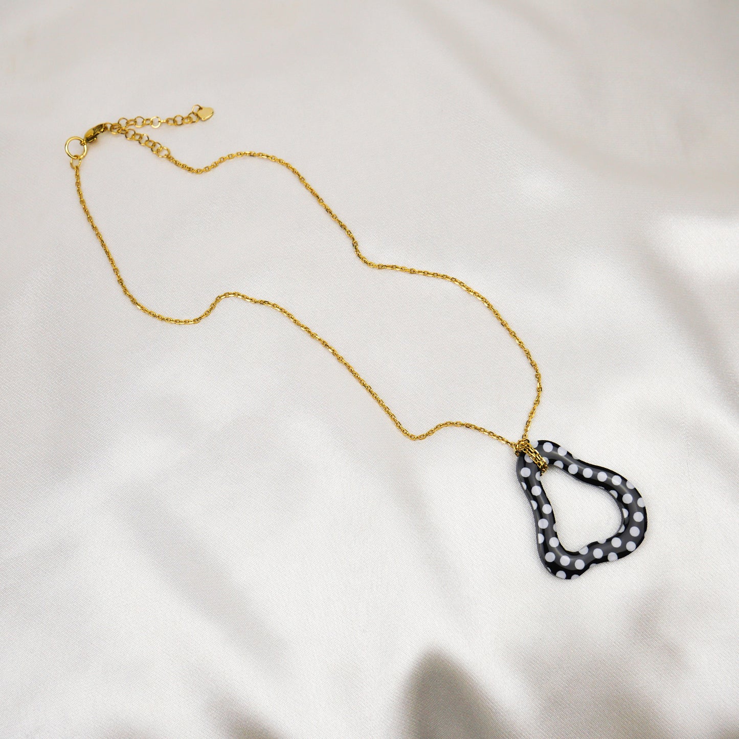 FORMA necklace - black polka dot