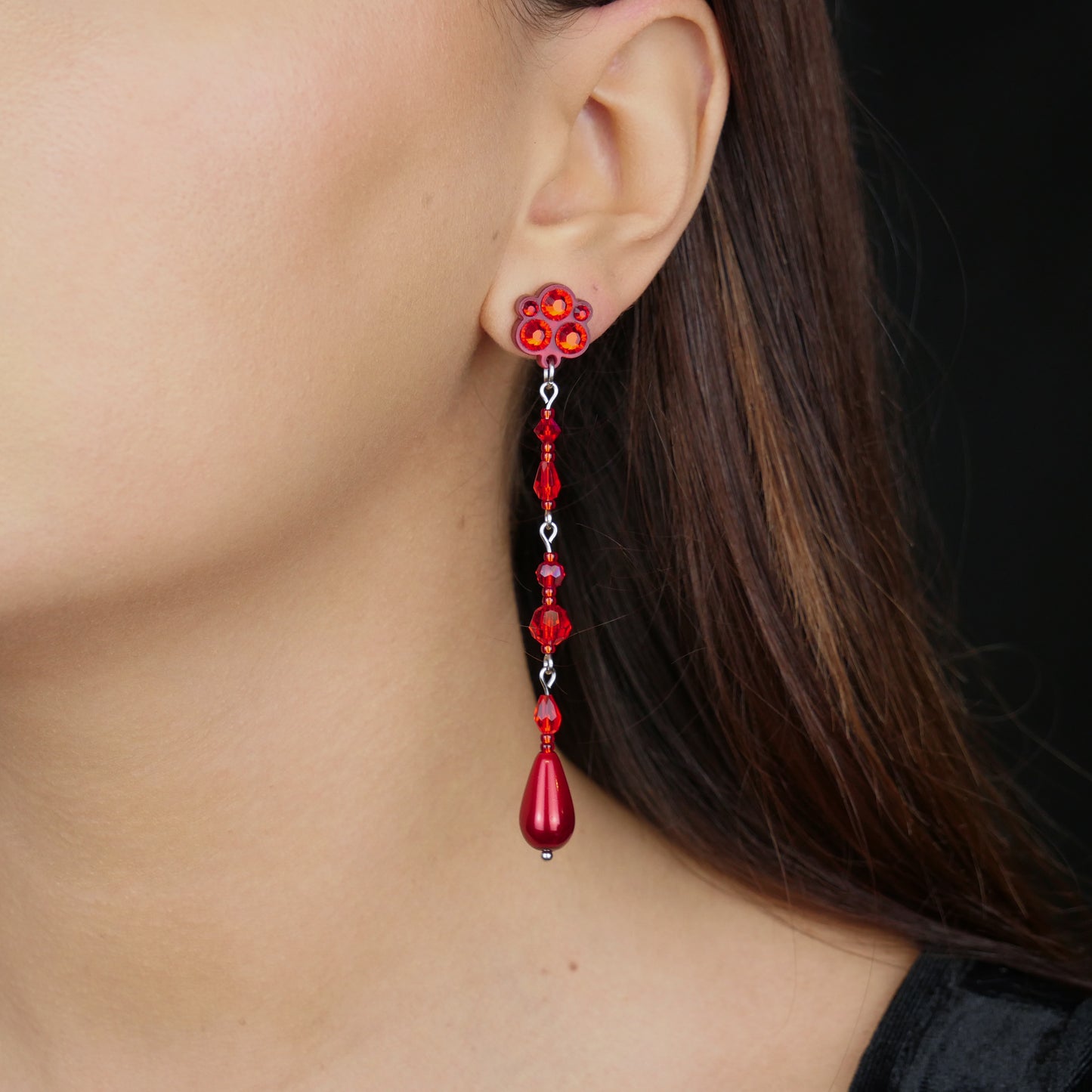 VAMPIRE QUEEN - earrings (first lobe only)