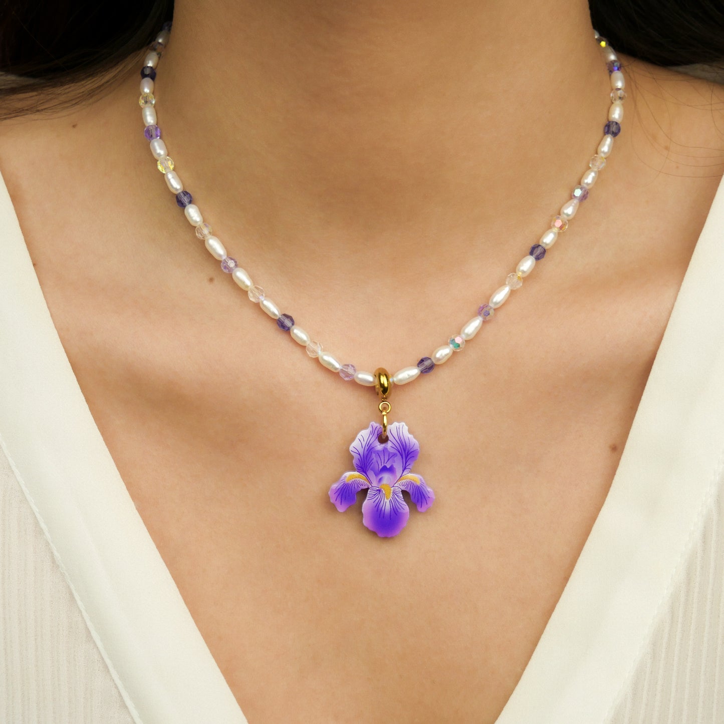 BELLE IRIS - petit collier de perles