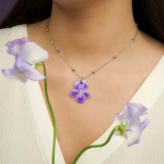 WILD IRIS - small chain necklace
