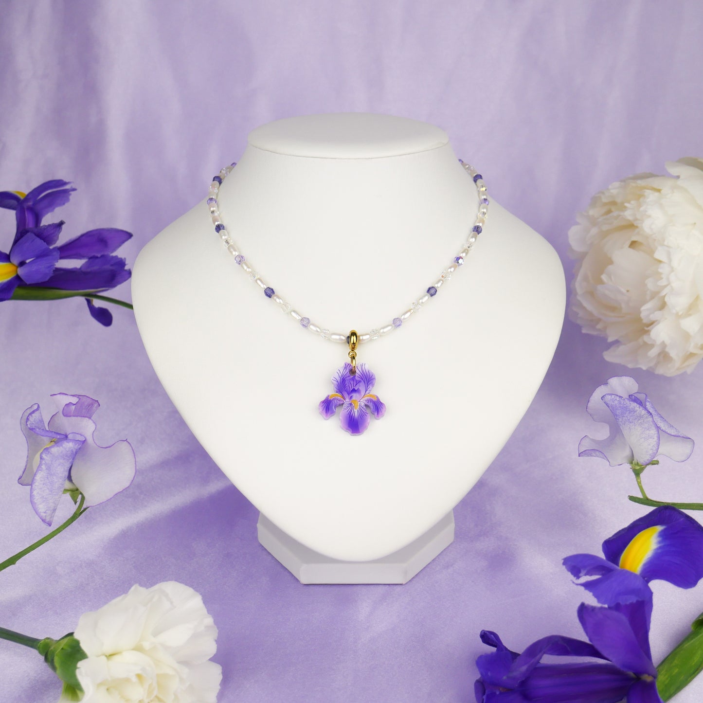 BELLE IRIS - petit collier de perles