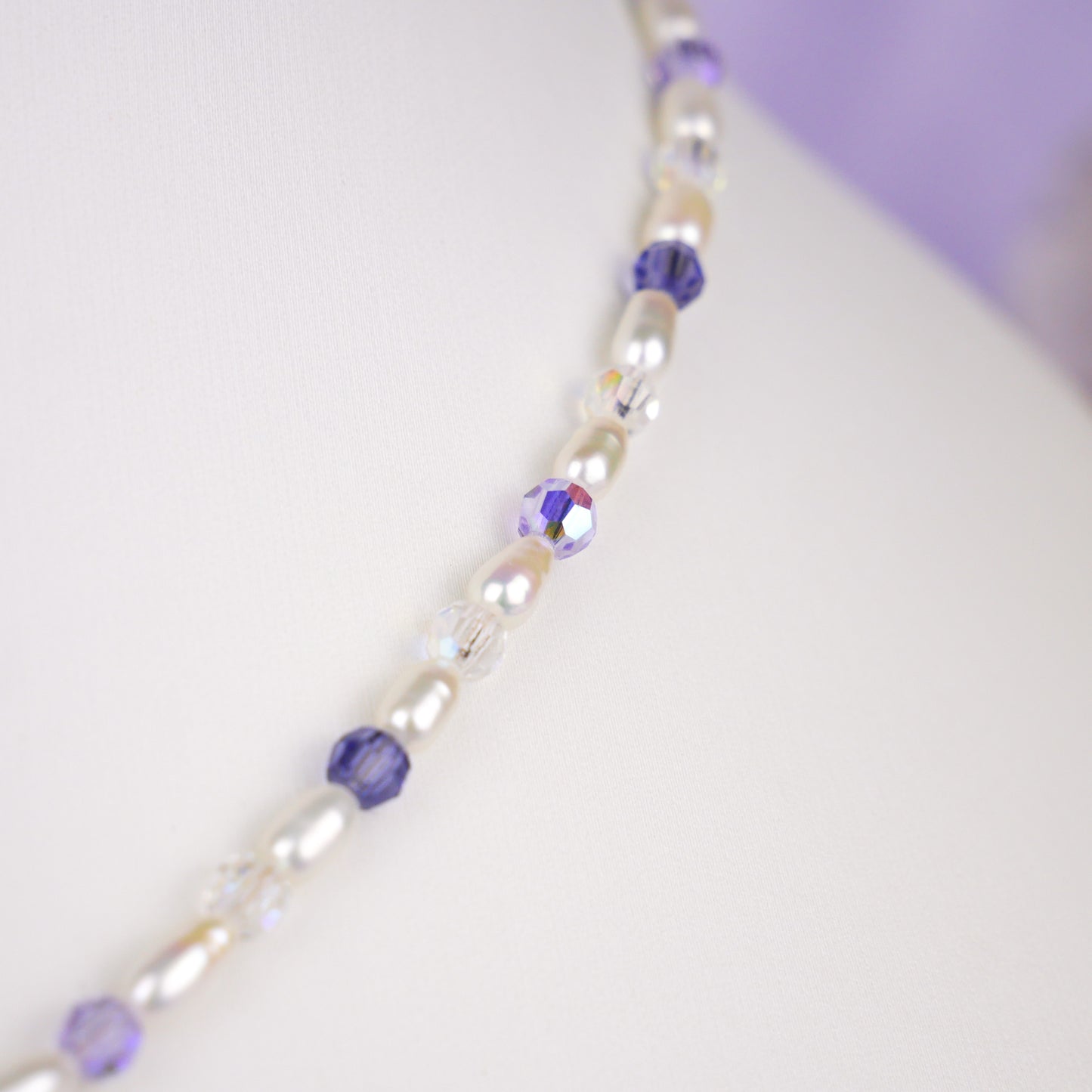 BELLE IRIS - petit collier de perles