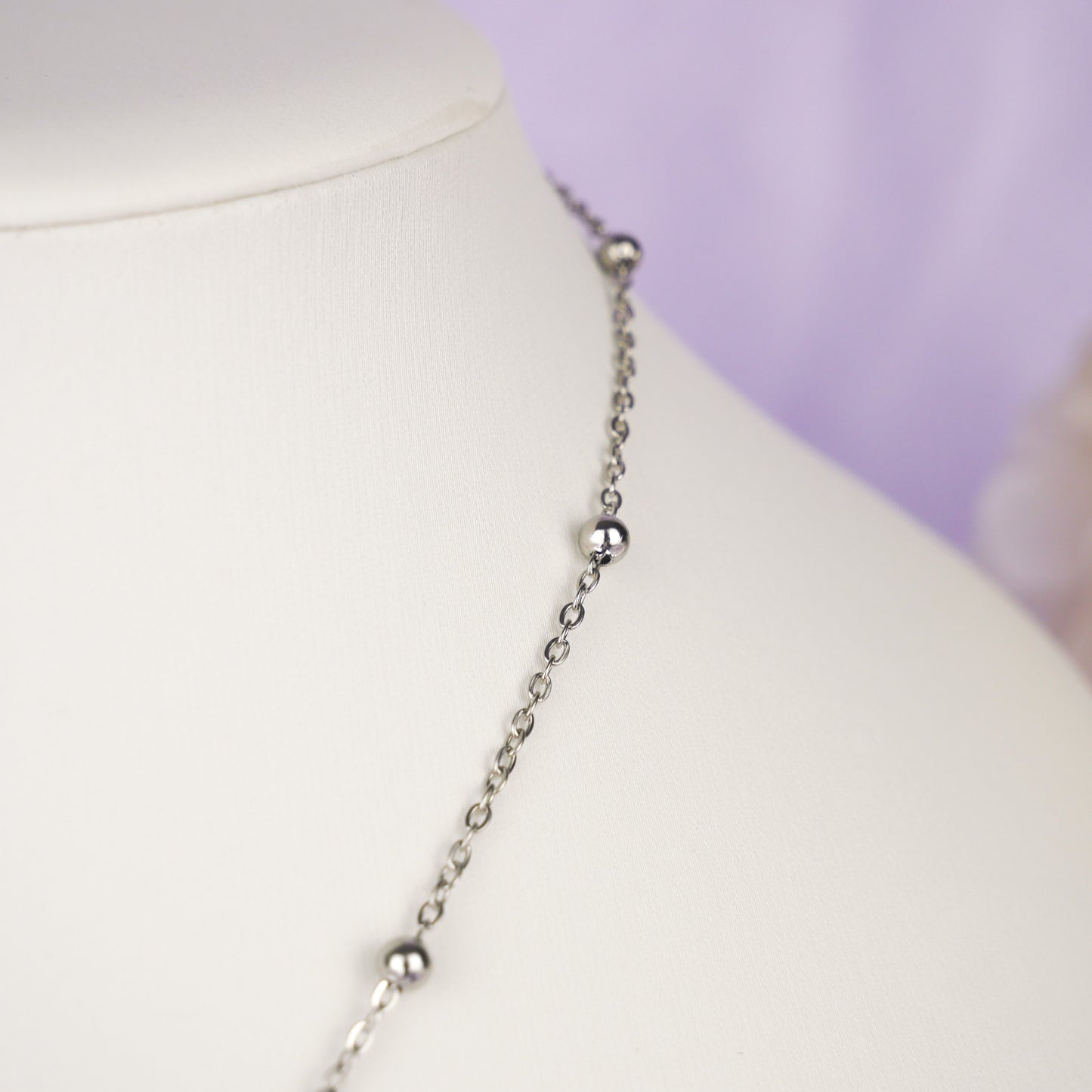 WILD IRIS - small chain necklace