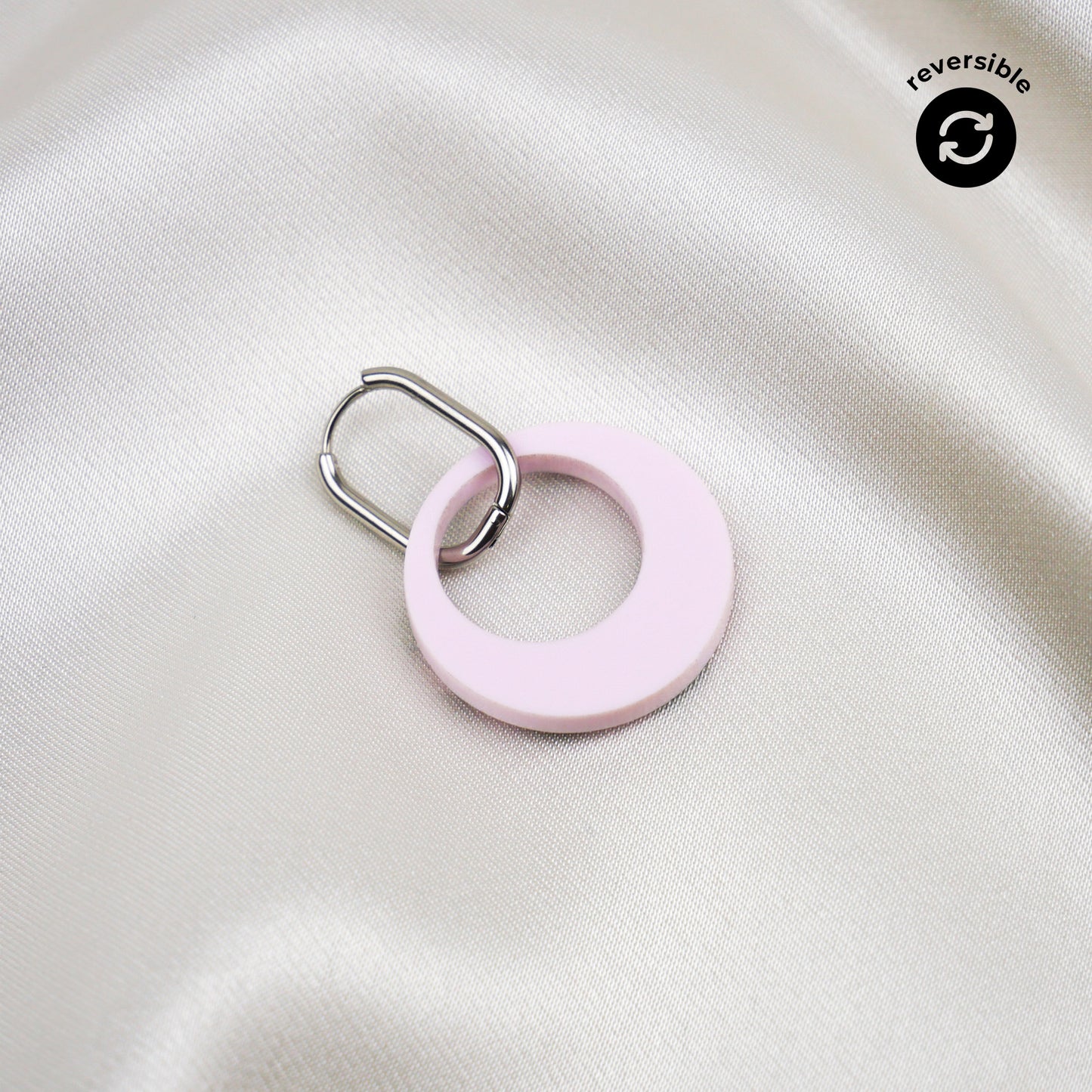 ROUND DANGLE - pink polka dot